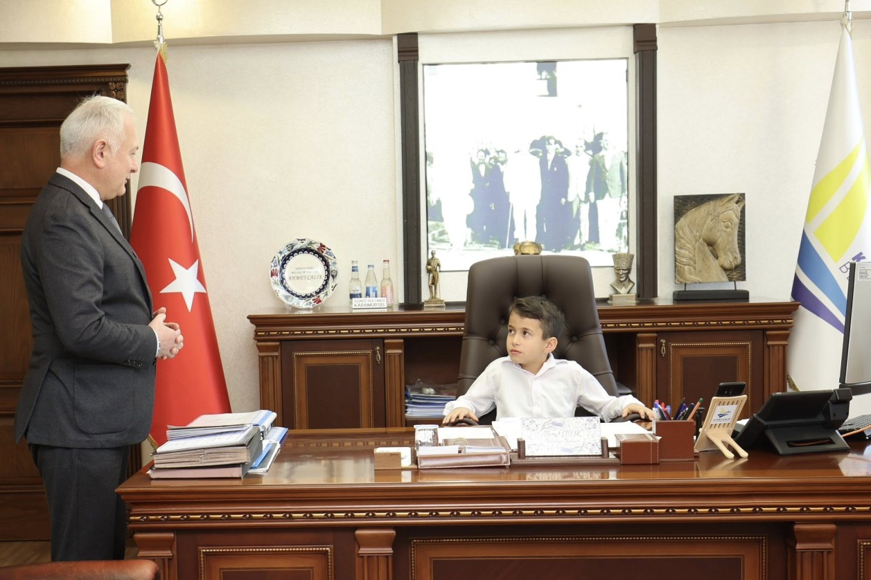 Başkan Çalık Koltuğunu 23 Nisan’da Minik Başkana Devretti