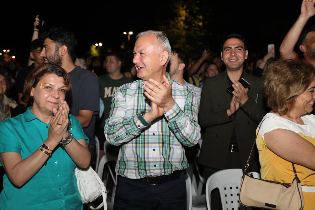 Karamürsel, Milli Takım Heyecanını Başkan Çalık’la Yaşadı